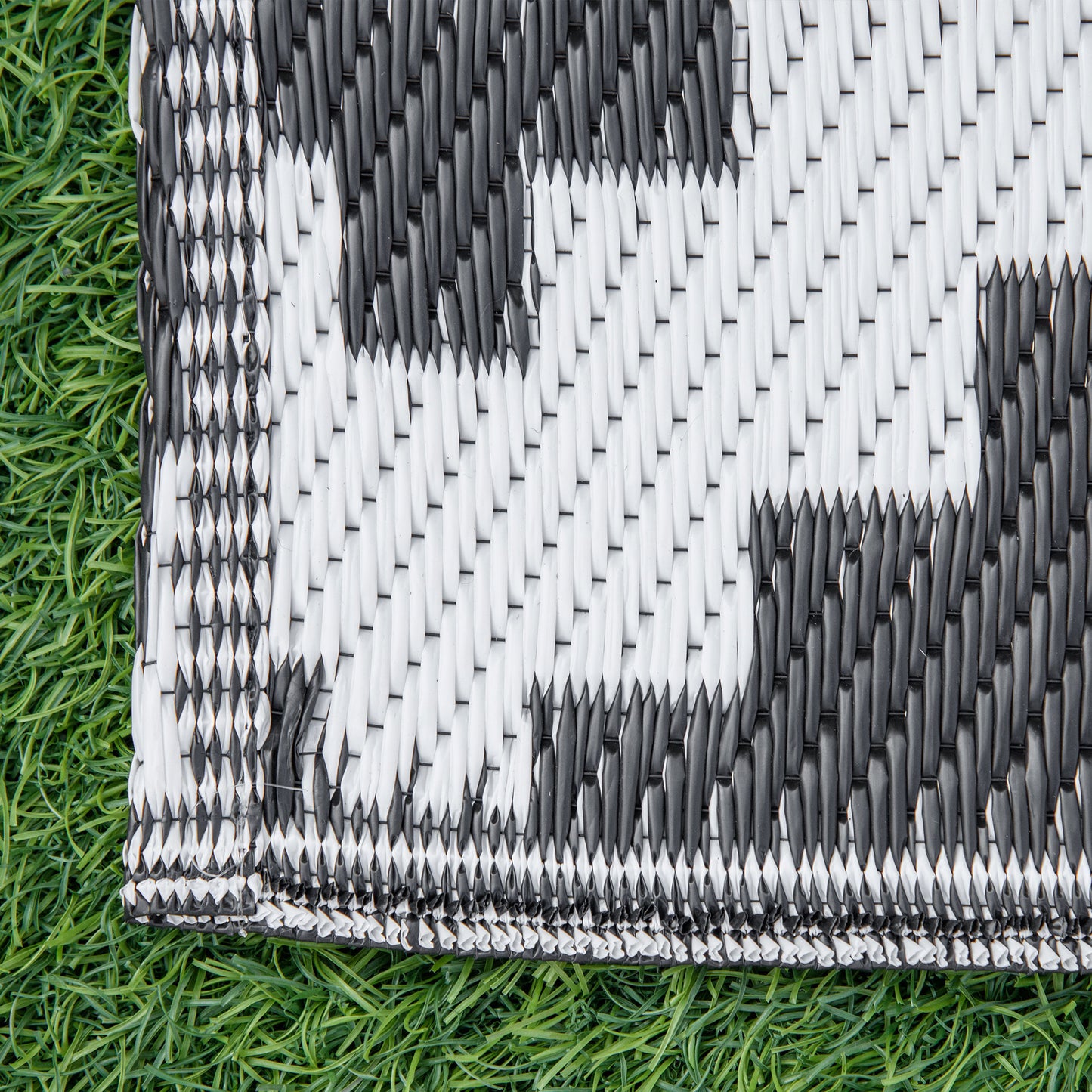 Reversible Outdoor RV Rug, Patio Floor Mat, 6' x 9' Plastic Straw Rug for Backyard, Deck, Beach, Camping, Black & White