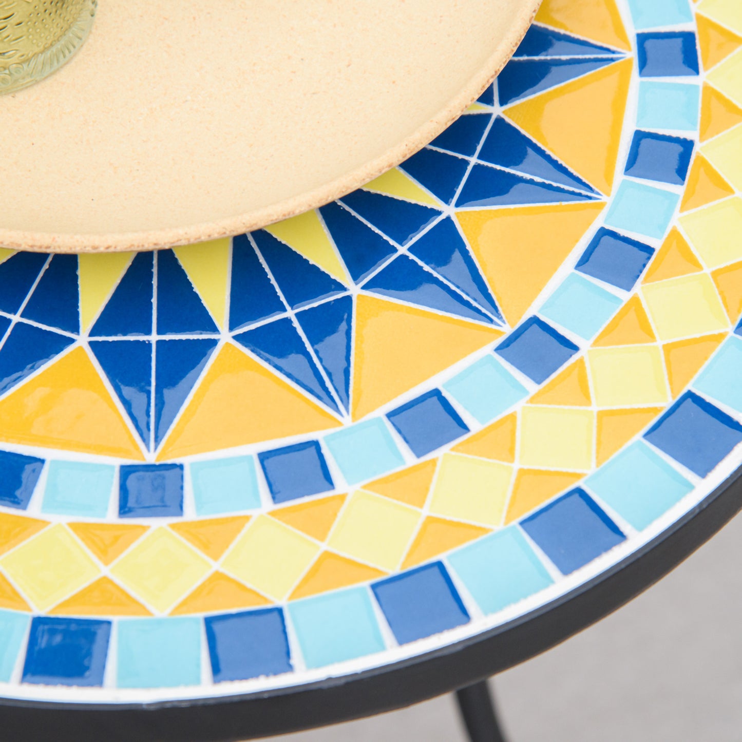 Mosaic Patio Table, Round Coffee Table with Metal Frame, Garden Furniture for Outdoor, Poolside, Yellow