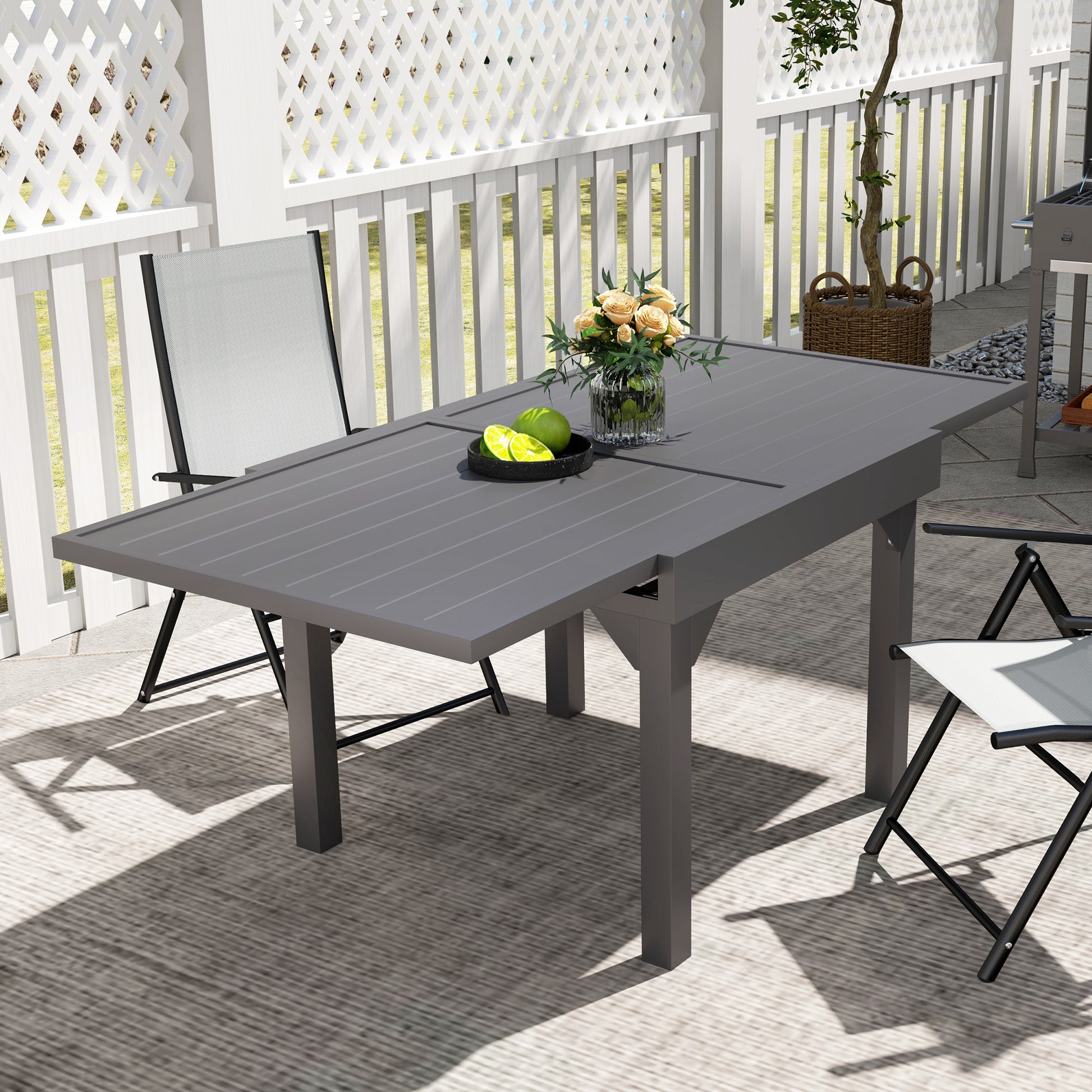 35"-71" Extendable Aluminium Outdoor Dining Table, Slatted Top Patio Table for 4-6 Person, for Garden, Backyard, Grey
