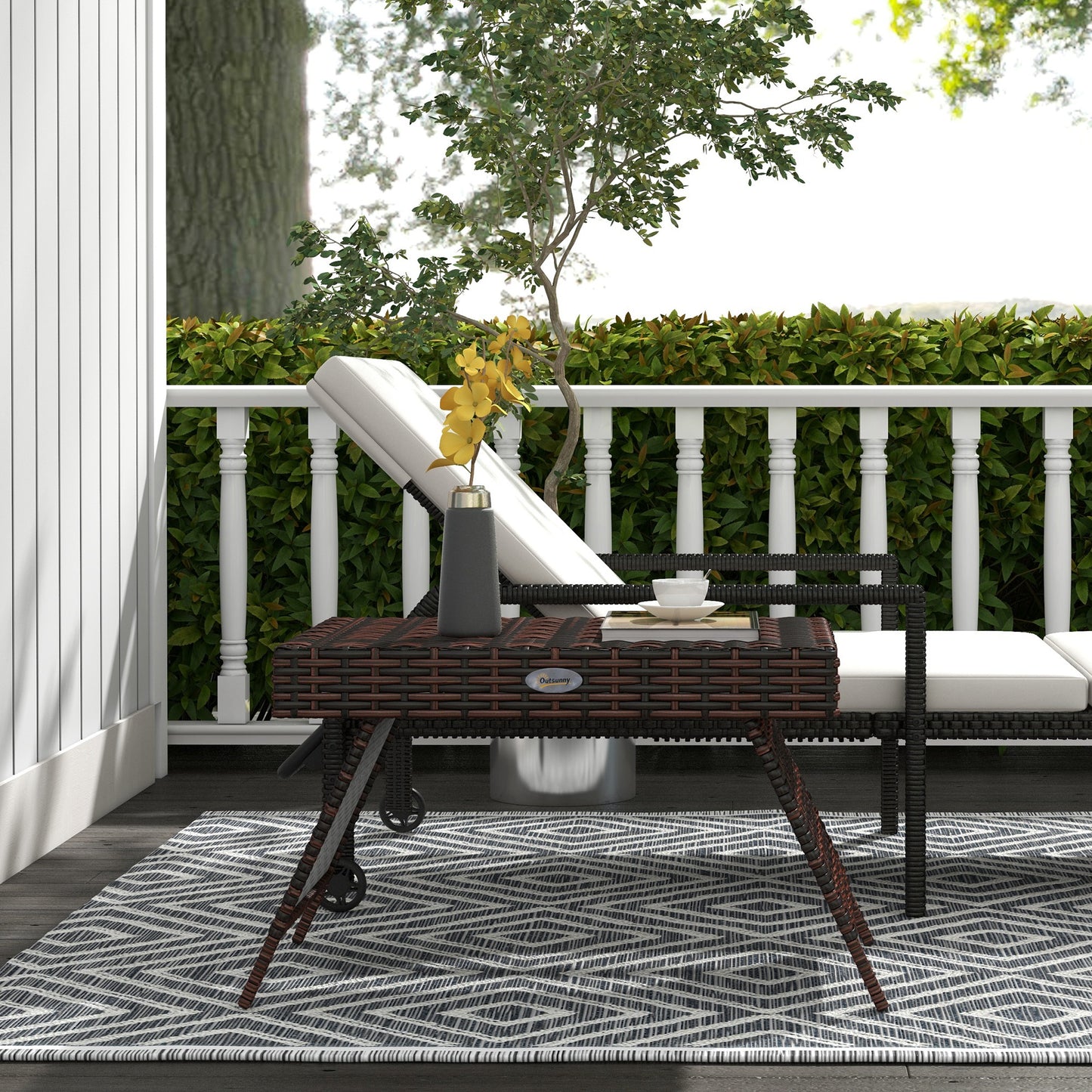 Outdoor Rattan Foldable End Table, Metal Frame Patio Wicker Table, Coffee Table Side Table for Poolside, Lawn, Garden, Brown