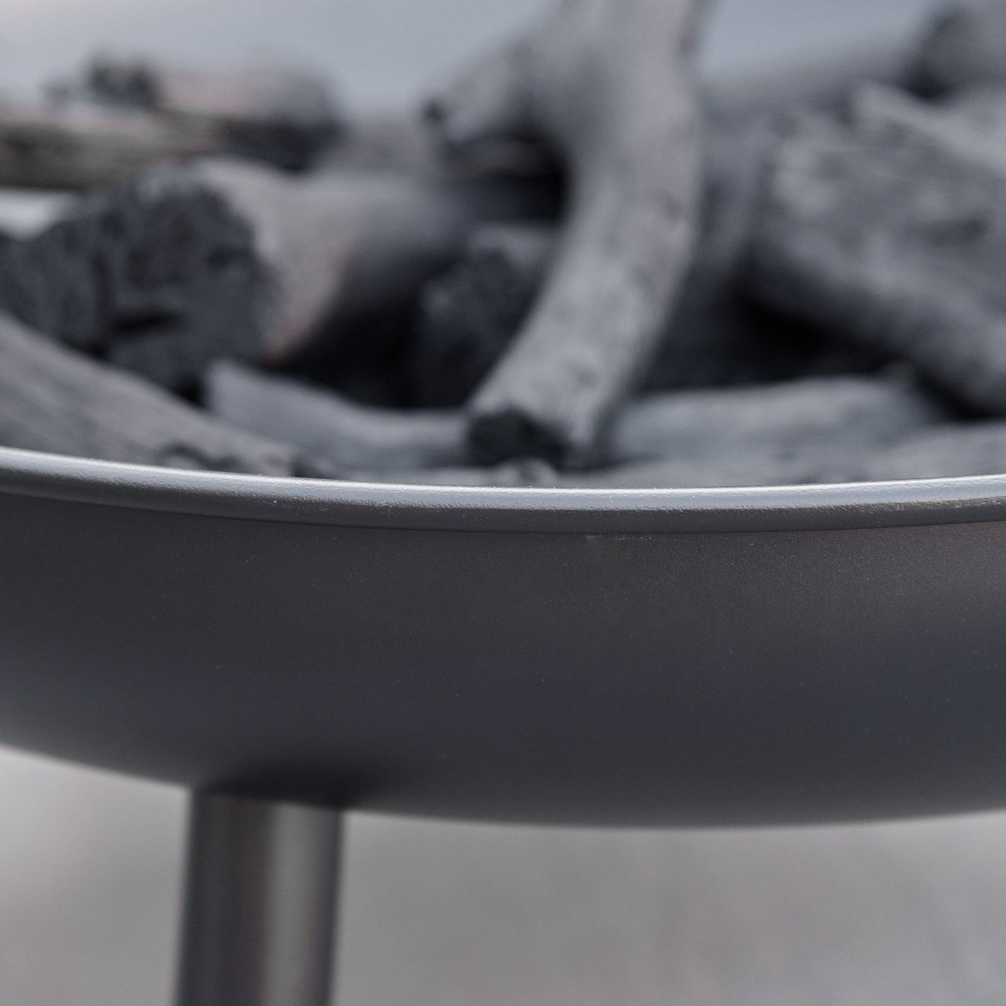 23" Round Outdoor Fire Pit, Portable Firepit Fireplace with Support Legs for Garden, Patio, Camping, Bonfire, Black